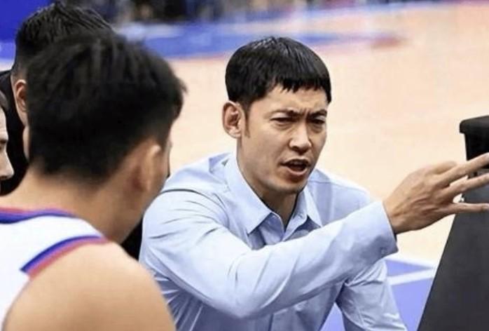 张庆鹏：大家要放下球星光环、摘下面具，关键时刻要有人能站出来