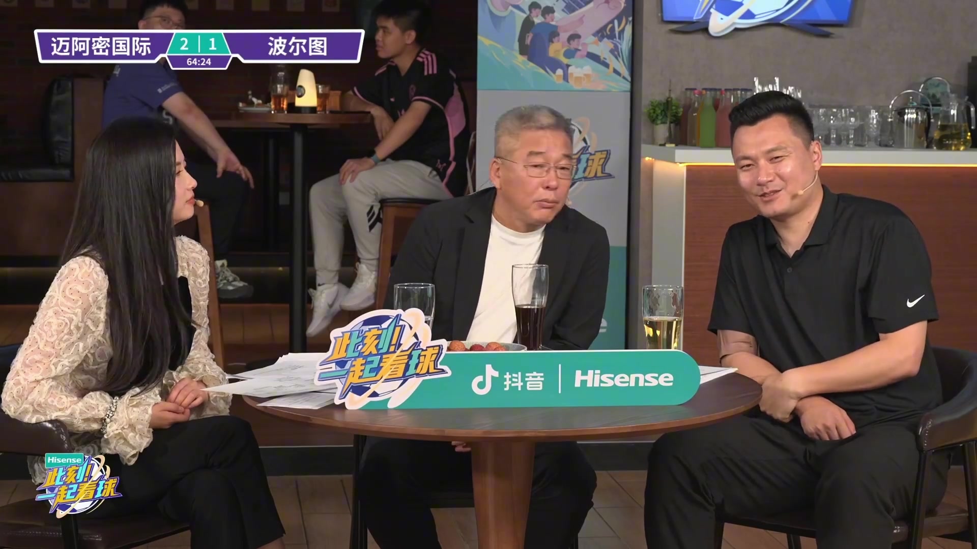 郜林聊保利尼奥当年梅西在世俱杯期间邀请他加盟巴萨